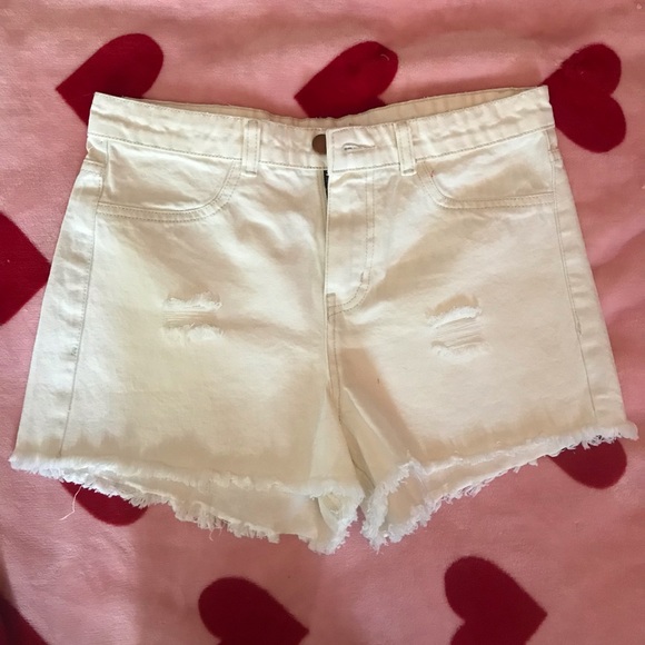 5 Style Pants - 5 Style Distressed White Shorts